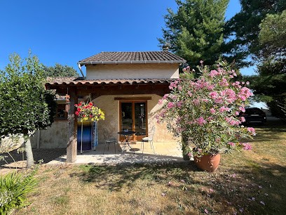Les Landes De Mauchat, Chambre d'Hôtes à Saint-Martin-de-Fressengeas