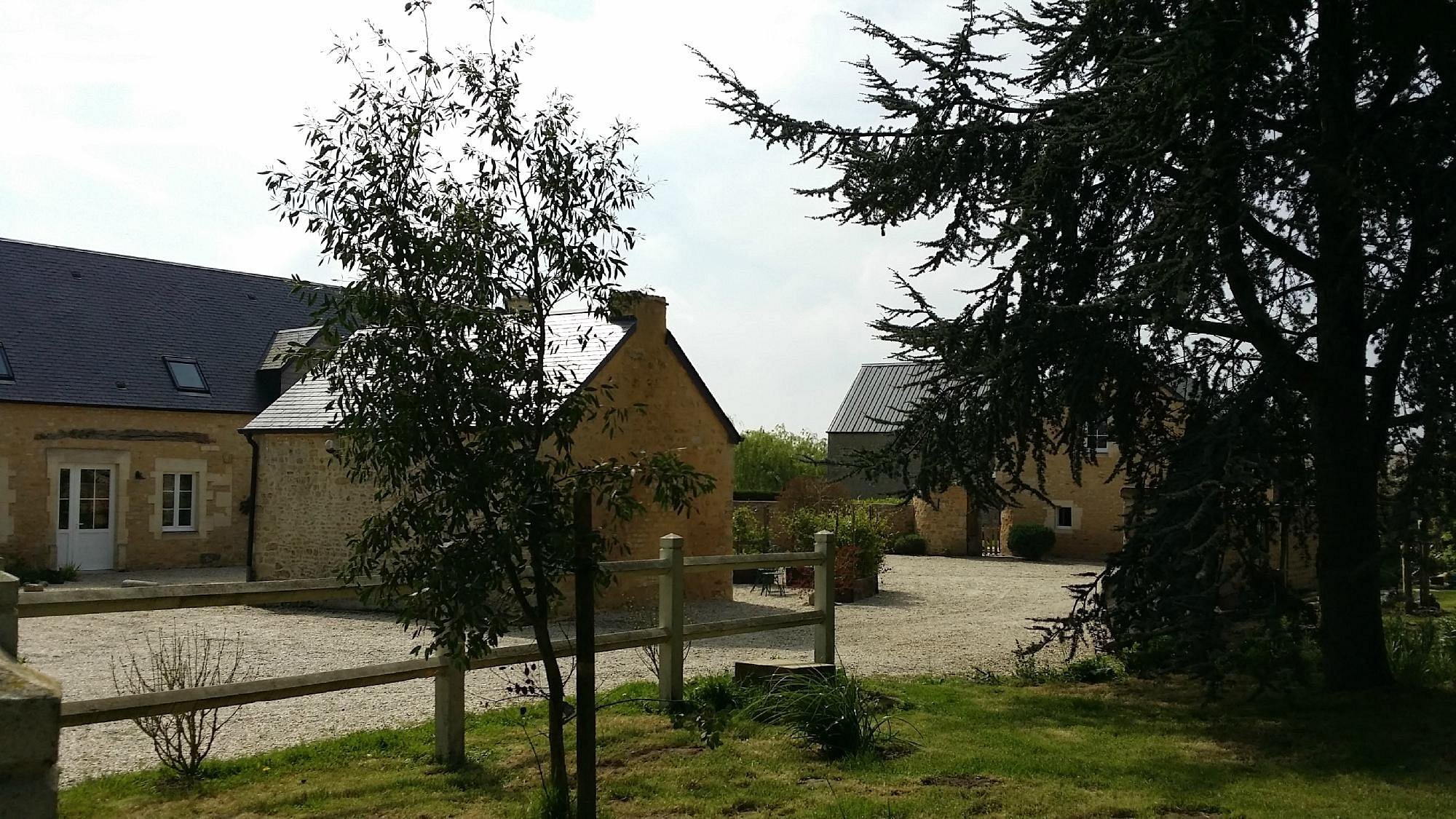 Fleurs Des Pommiers, Chambre d'Hôtes à Juaye-Mondaye