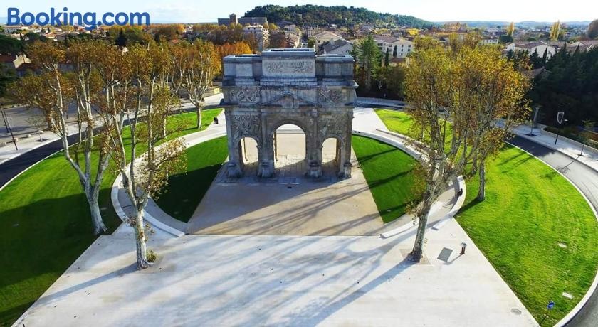 Chambre Cocoon, Chambre d'Hôtes à Roquemaure