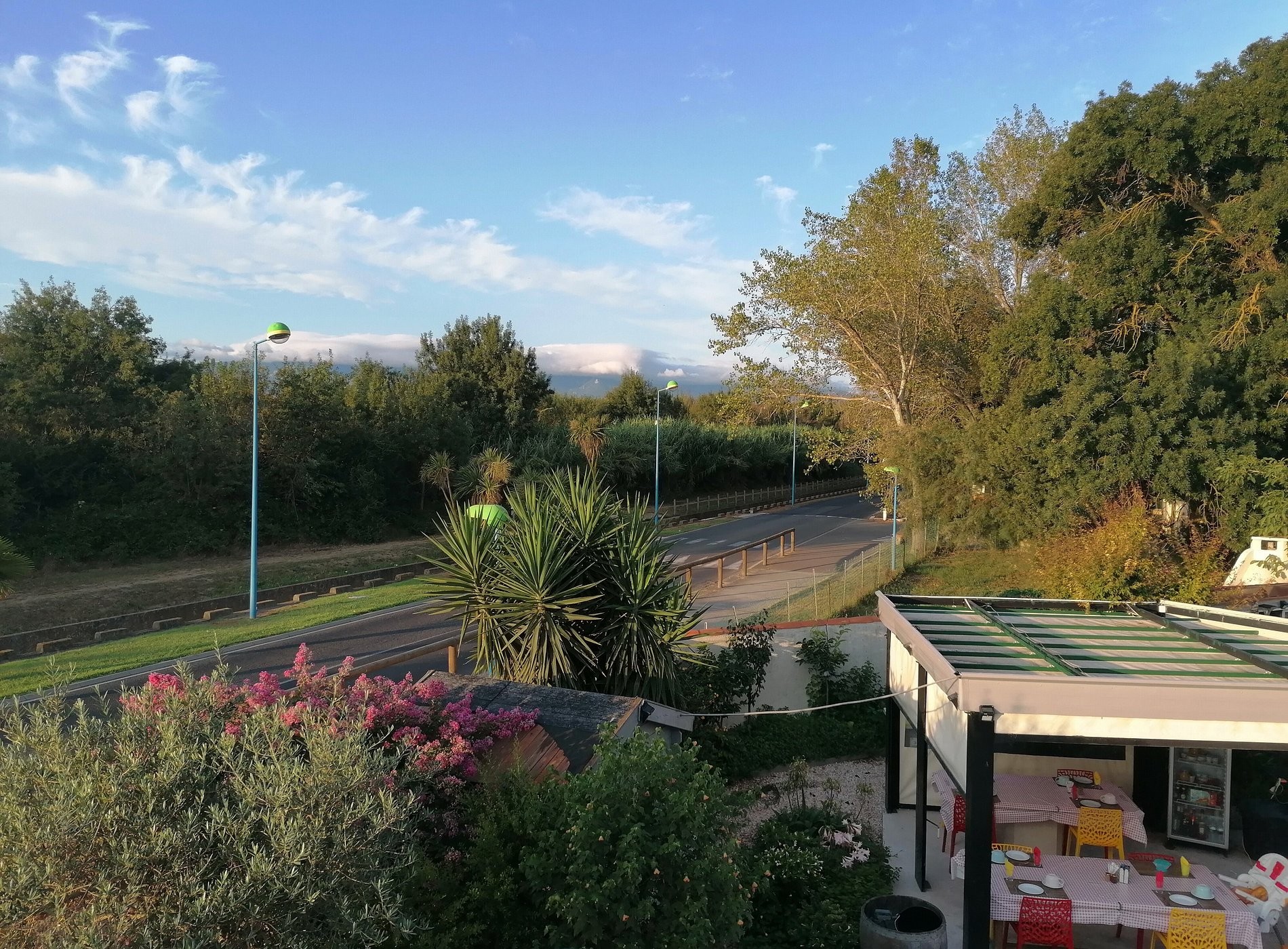 Happy House St Cyp, Chambre d'Hôtes à Saint-Cyprien