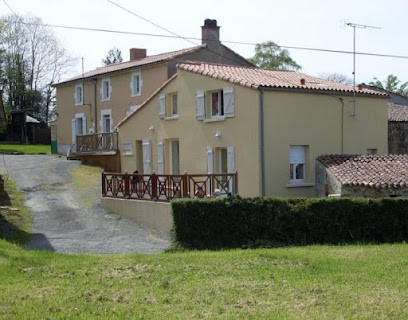 Gîte La Bibudiere, Location de Vacances au Boupère