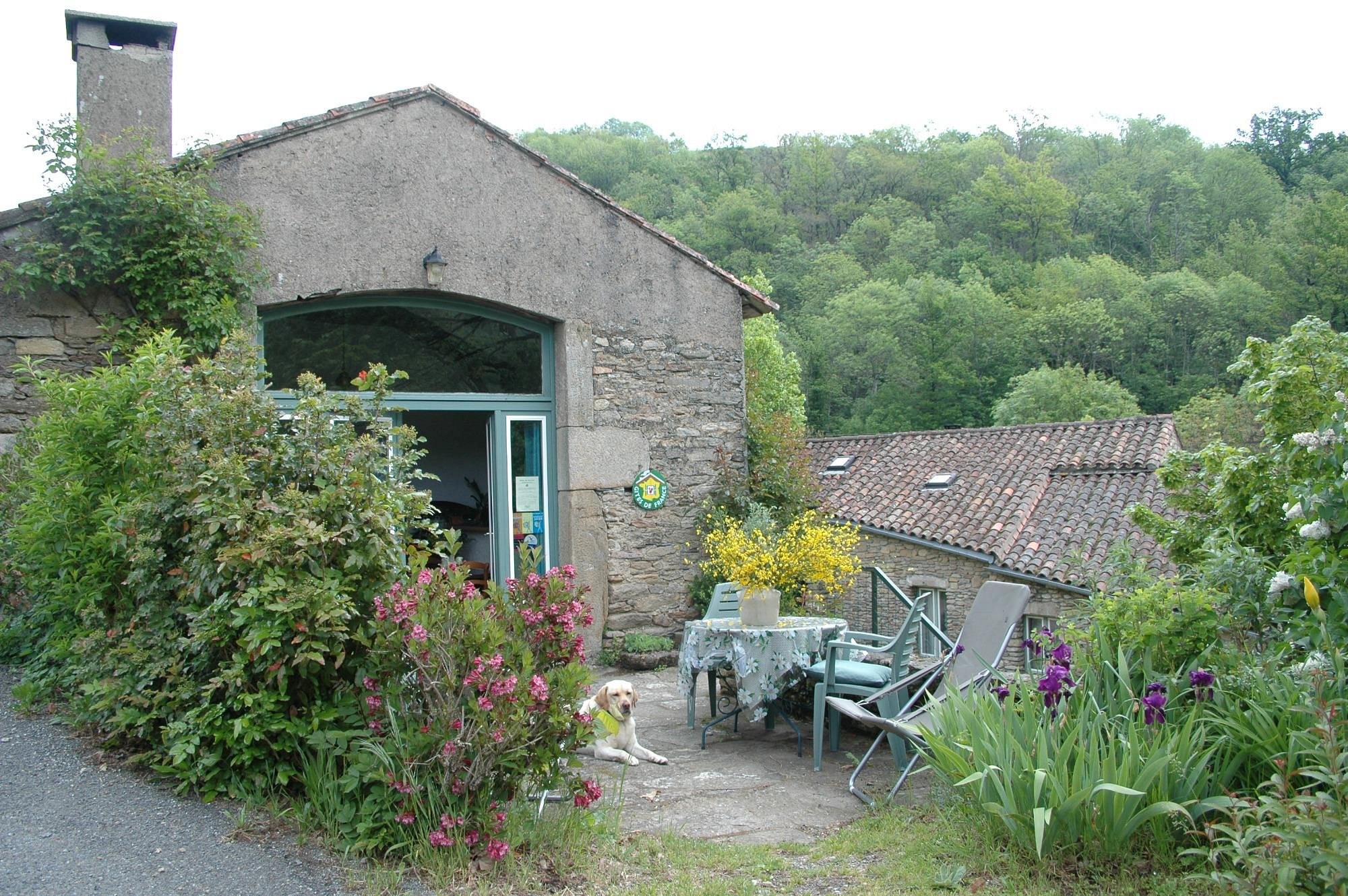 La Metairie Basse, Chambre d'Hôtes à Courniou