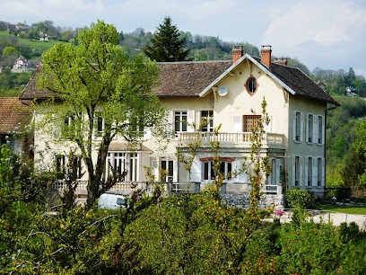 Fierloz Bed & Breakfast, Chambre d'Hôtes à Artemare