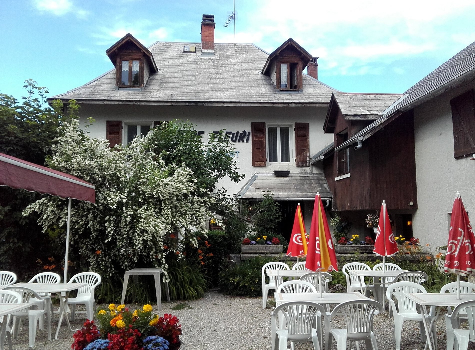 Auberge De L'Atre Fleuri, Chambre d'Hôtes à Saint-Pierre-de-Chartreuse
