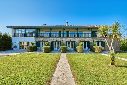 Chambre D'hôtes 64 Ehaltzekoborda, Chambre d'Hôtes à Saint-Pée-sur-Nivelle