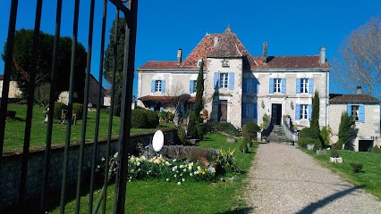 Manoir La Breuille, Location de Vacances à Montmoreau