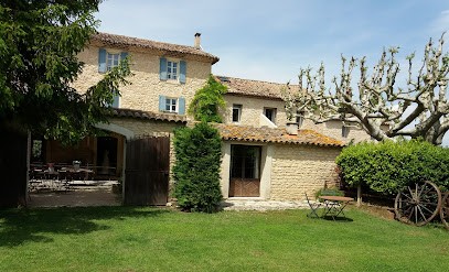 Sous l'Olivier, Chambre d'Hôtes à Lagnes