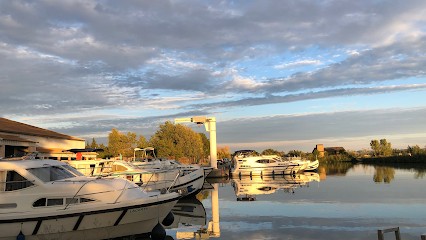 Moderne Mini Maison - 20, Rue Jean Gabin, Location de Vacances à Lézignan-Corbières