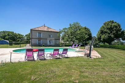 Mauret Claude, Chambre d'Hôtes à Angeville