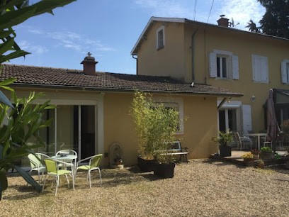Entre Lyon et Beaujolais, Chambre d'Hôtes à Châtillon