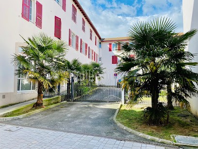 Location T3 Spécial Cure Ou Vacances Fontaine Chaude Dax, Location de Vacances à Dax