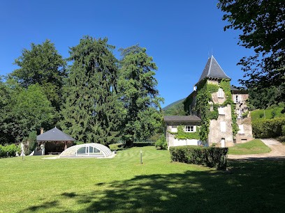 Le Clos du Tulipier, Chambre d'Hôtes à La Chapelle-du-Bard