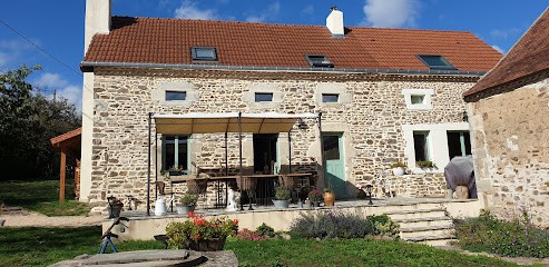 Chambres d'hôtes - Maison Balady - Bellenaves, Chambre d'Hôtes à Bellenaves
