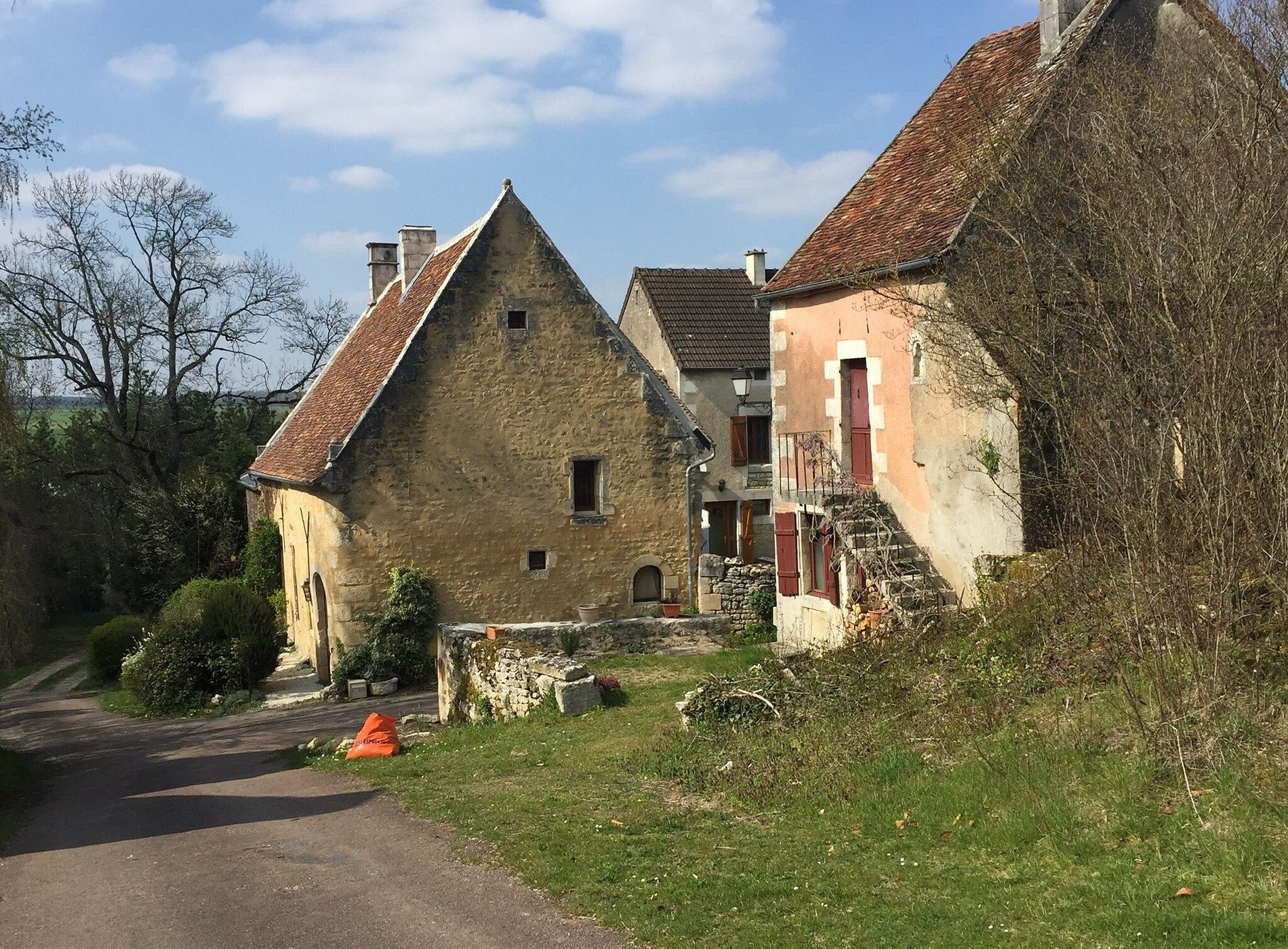 Le Petit Domaine de Bois Avril, Chambre d'Hôtes à Étais-la-Sauvin
