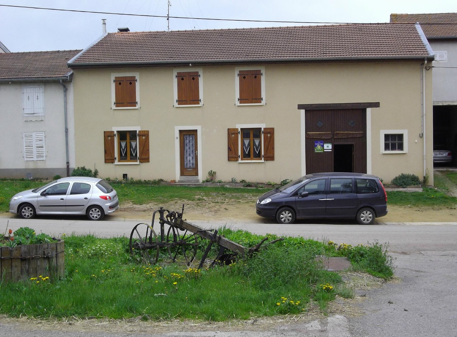 Chambres D’hôtes : La Grange Aux Hirondelles, Chambre d'Hôtes à Athienville
