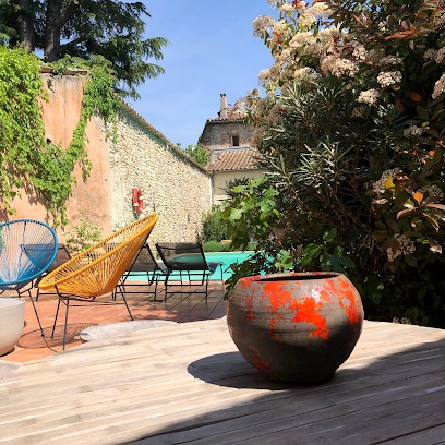 Les Cailloux Dorés, Maison d'Hôtes à Massillargues-Attuech