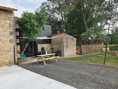 Les Gites Du Palais Du Roy, Location de Vacances à Saint-Aubin-de-Blaye