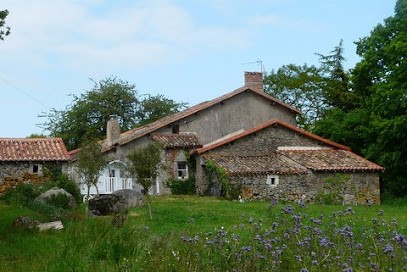 Aux Robinsons Gourmands, Chambre d'Hôtes à Azay-sur-Thouet