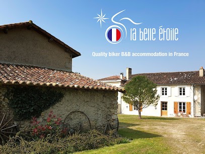 La Belle Etoile Biker B&B Western France, Chambre d'Hôtes à Chantecorps