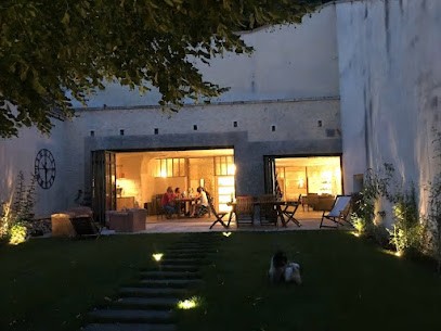 Amboise Troglodyte Villa, Location de Vacances à Pocé-sur-Cisse