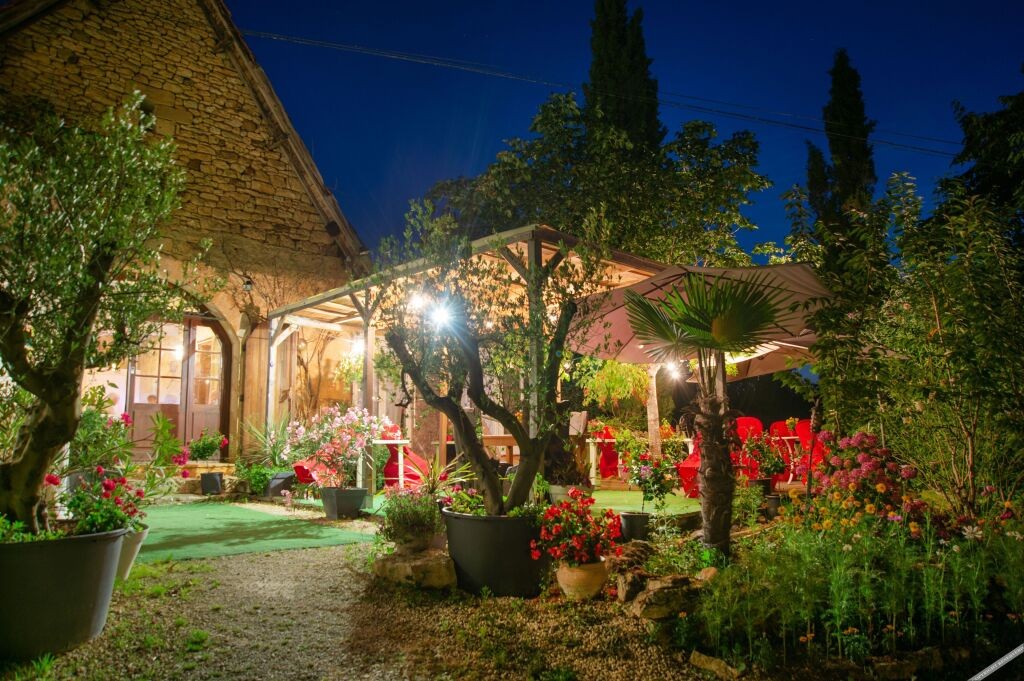 Domaine Le Glandier- La Ferme du Glandier, Chambre d'Hôtes à Saint-André-d'Allas
