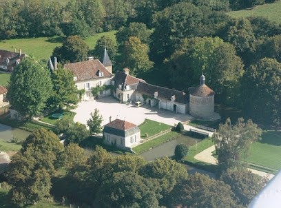 Chateau de la Motte Champagne, Location de Vacances à Rumilly-lès-Vaudes