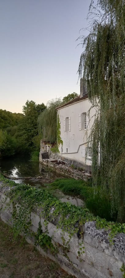 La Maison Du Pont, Chambre d'Hôtes à La Rochebeaucourt-et-Argentine