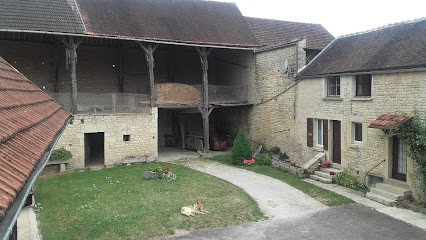 Chambre d'hôtes Yonne : Au Tamaris, Chambre d'Hôtes à Lézinnes