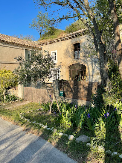 Bacchus Grotto, Chambre D'hôtes à Cairanne