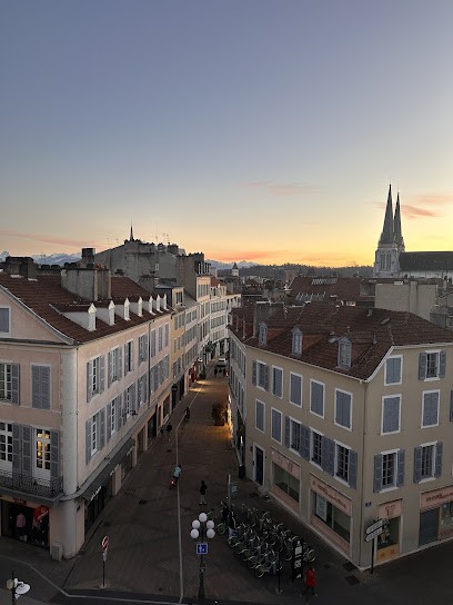 C'est l'app'Art!, Location de Vacances à Pau
