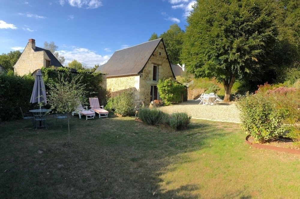 Domaine De La Juranvillerie, Chambre d'Hôtes à Rigny-Ussé