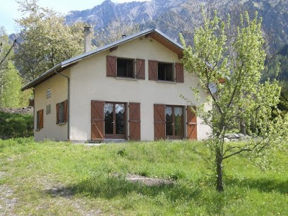 Location de chalet l'Ancolie, Location de Vacances à Chantelouve