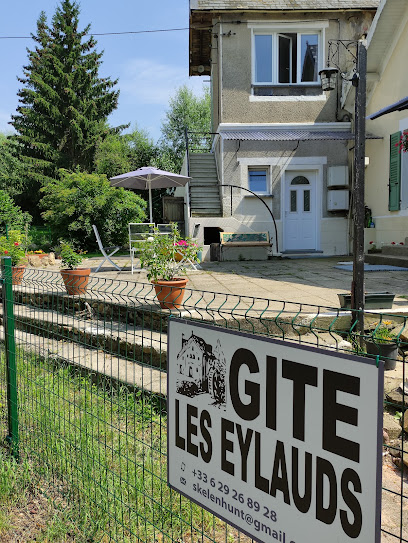 Gite Les Eylauds, Location De Vacances à Pionsat
