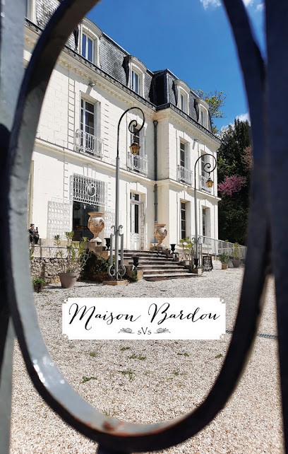 Ghurfat sharqa conciergerie, Location de Vacances à Tours