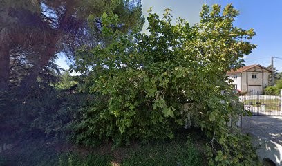 GITE LES PIGNONS - 33580, Location de Vacances à Roquebrune