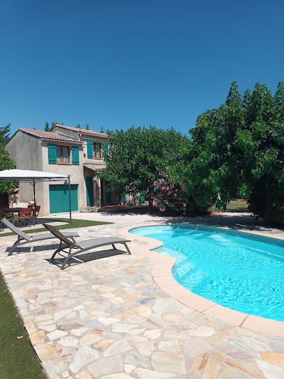 Conciergerie LA CLE D'AURE, Location de Vacances à Solliès-Toucas