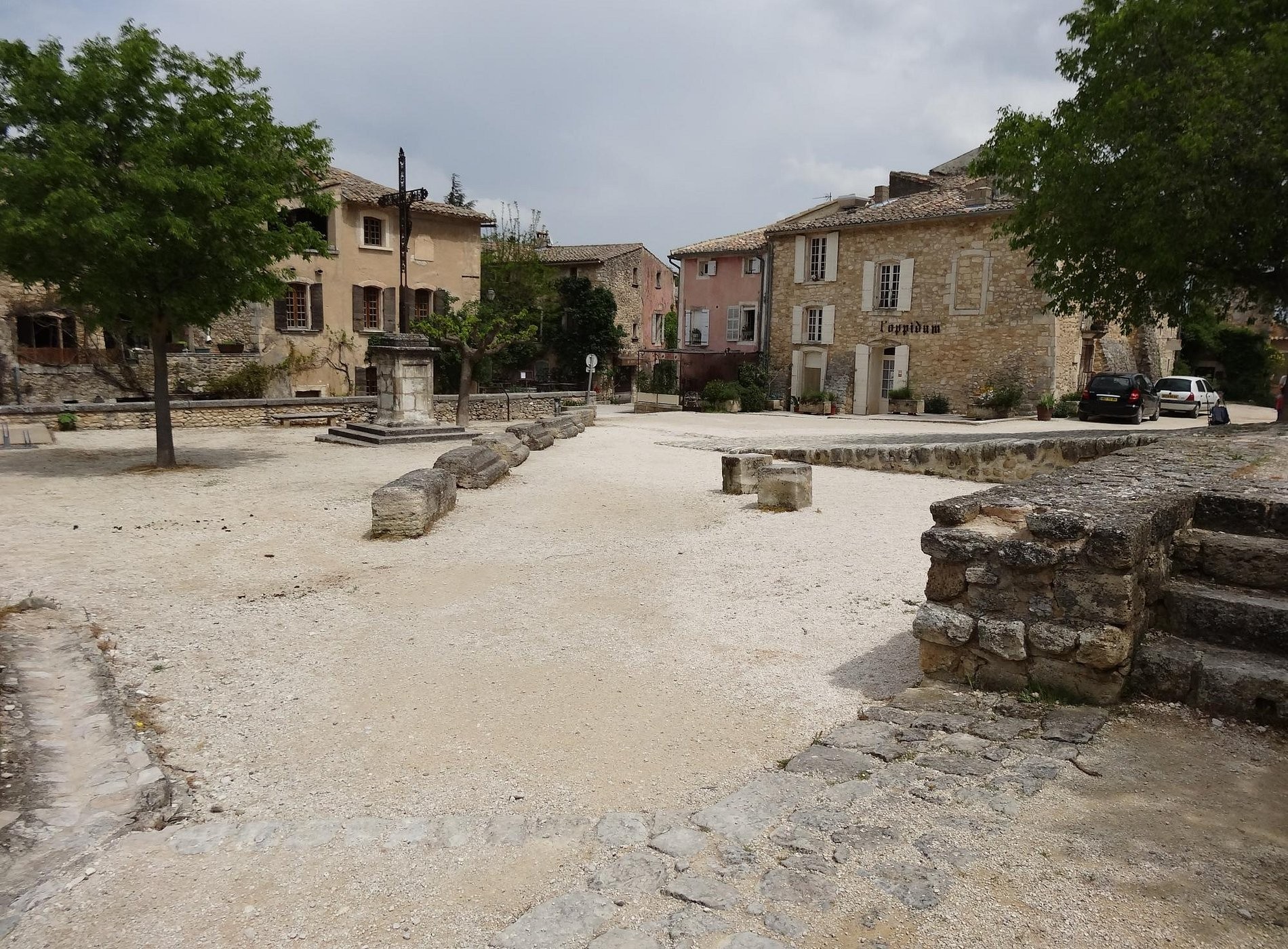 Belle de Nuit chambres & table d'hôtes, Chambre d'Hôtes à Oppède