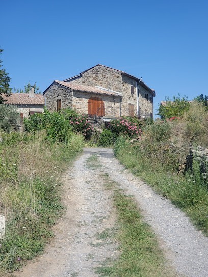Gites Les Combales, Location de Vacances aux Assions