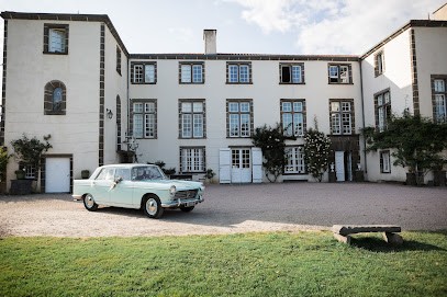 Chateau de Féligonde, Chambre d'Hôtes à Sayat