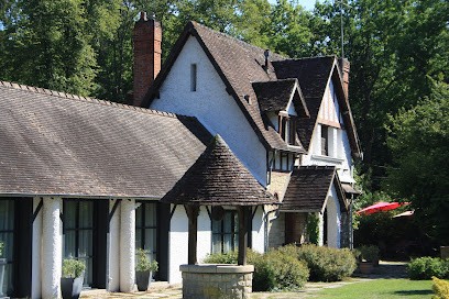 LES ENCLOS Bed and Breakfast, Chambre d'Hôtes à Lamorlaye