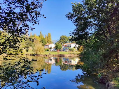 Gîte Douceur De Vivre, Location de Vacances à Saint-Avaugourd-des-Landes
