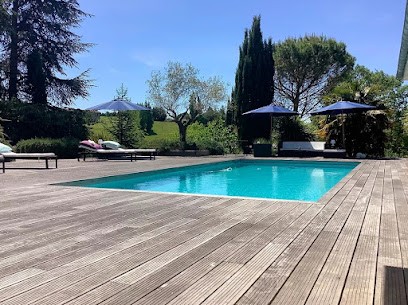 L'Intemporelle : Chambres d'hôtes, piscine chauffée, table d'hôtes, proche Toulouse, Haute-Garonne, Maison d'Hôtes à Vieille-Toulouse