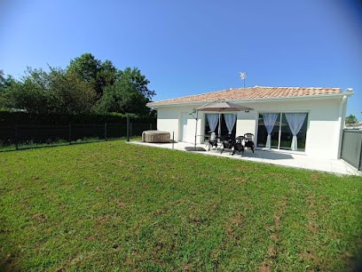 Maison Jun, Location de Vacances à Josse