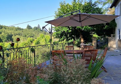 Maison Rocher, Location de Vacances à Ségur-le-Château