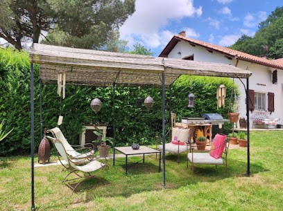 Chambres D'hôtes 32400 Les 9 Lunes, Chambre d'Hôtes à Maulichères