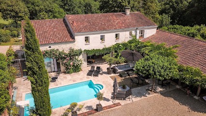 Chambres d'hôtes Saintes : Le logis de la Brumanderie, Chambre d'Hôtes à Fontcouverte