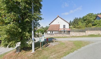 André et Monique HUMBERT, Location de Vacances à Glénic