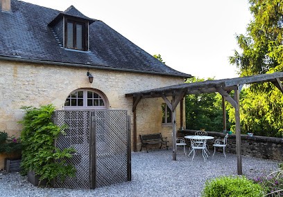 Manoir de mouney, Chambre d'Hôtes à Aubas