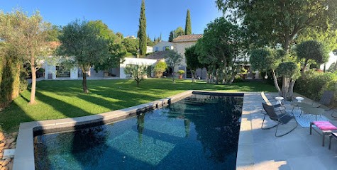 Le 383 à Sauveterre, Chambre d'Hôtes à Sauveterre