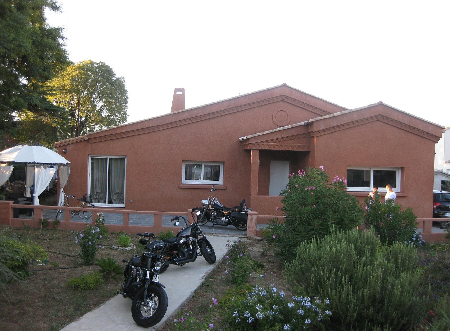 Chambres D'hôtes L'avenue Des Pins, Chambre d'Hôtes à Argeliers